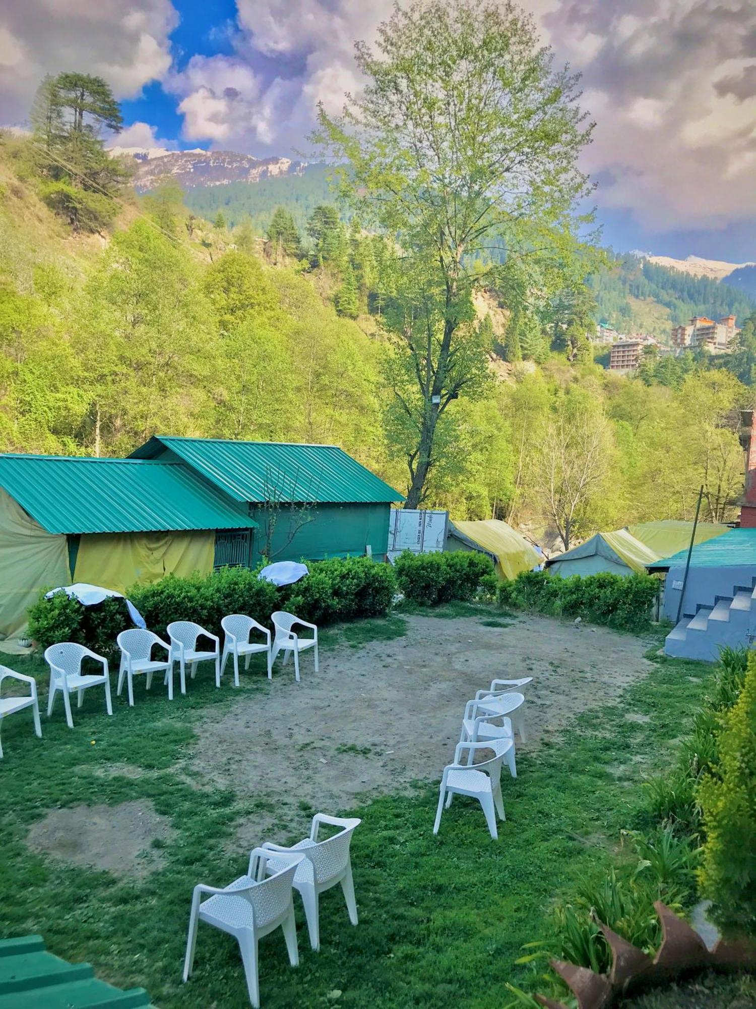 The Avenue Hotel , Manali A River Side Hotel Bagian luar foto